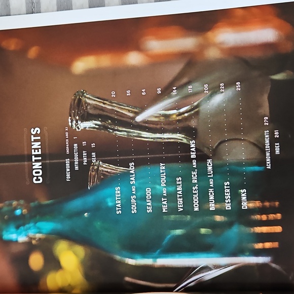 NBU Hardcover Cúrate - Authentic Spanish Food from an American Kitchen - Picture 3 of 4